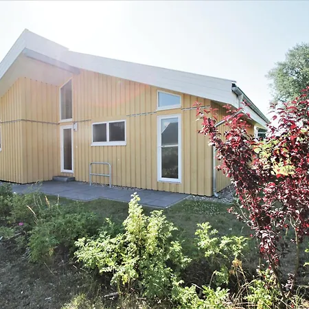 Holiday home Seeschwalbe 76